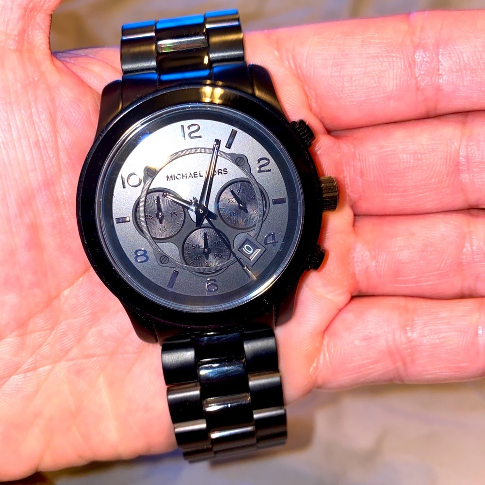 Michael Kors M187 watch
